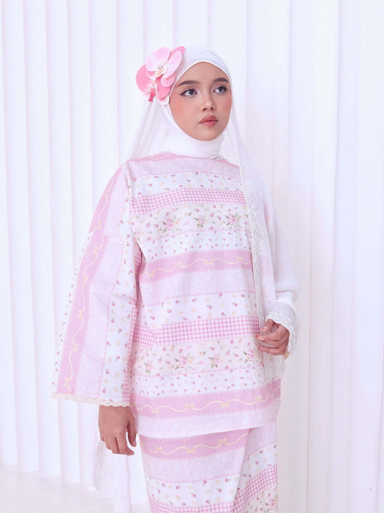 Esra Pink Ribbon 1
